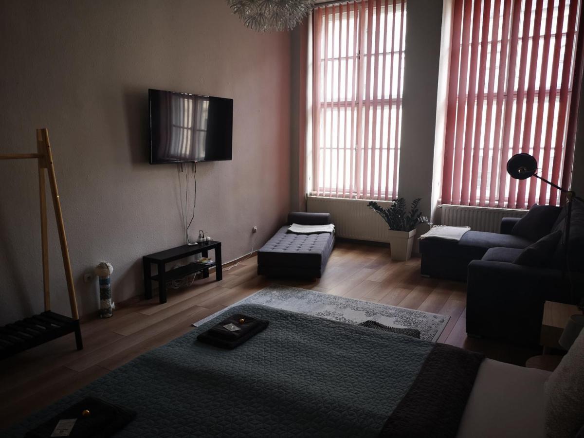 Palace - Belvarosi Apartman Eger Eksteriør bilde